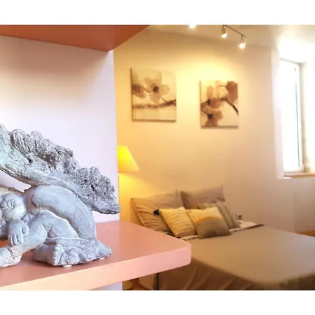 La Maison Bleue, Un Emplacement De Choix A * Rodez