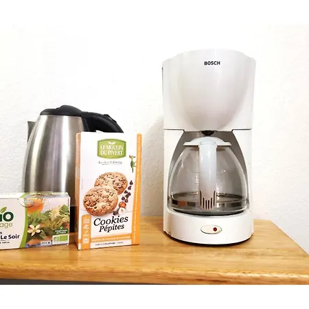 La Maison Bleue, Un Emplacement De Choix A Apartman