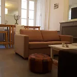 La Maison Bleue, Un Emplacement De Choix A Apartment *