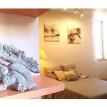 La Maison Bleue, Un Emplacement De Choix A * Rodez
