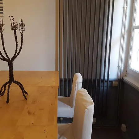 La Maison Bleue, Un Emplacement De Choix A Apartment Rodez