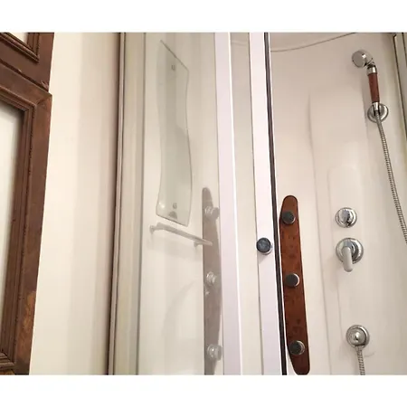 Apartment La Maison Bleue, Un Emplacement De Choix A *